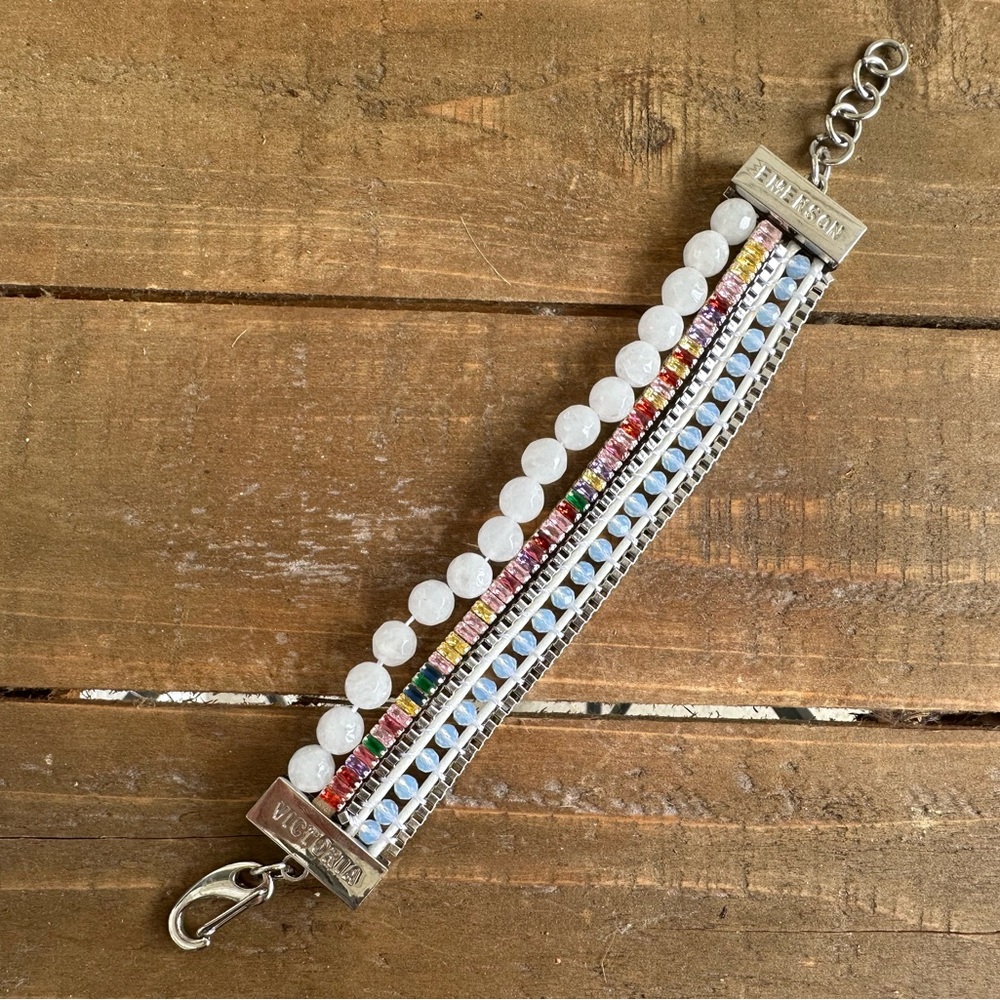 ☘️ Victoria Emerson adjustable stacked bracelet